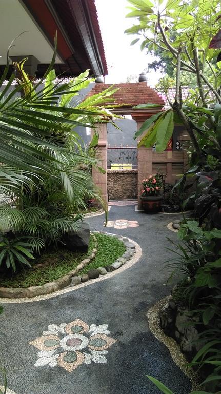 Praety Home Stay Ubud Esterno foto