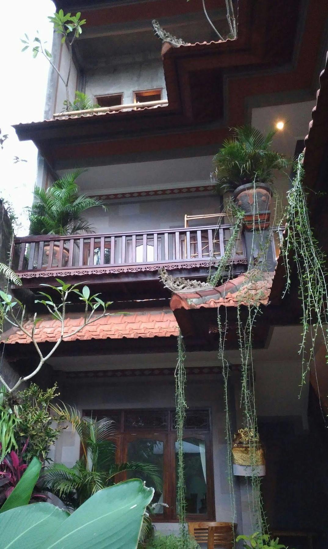 Praety Home Stay Ubud Esterno foto