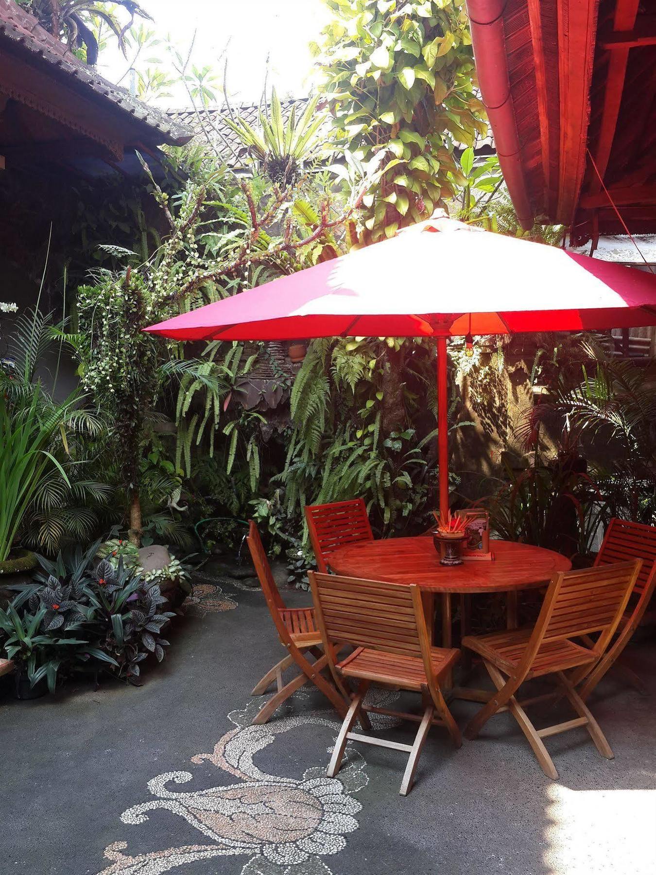 Praety Home Stay Ubud Esterno foto