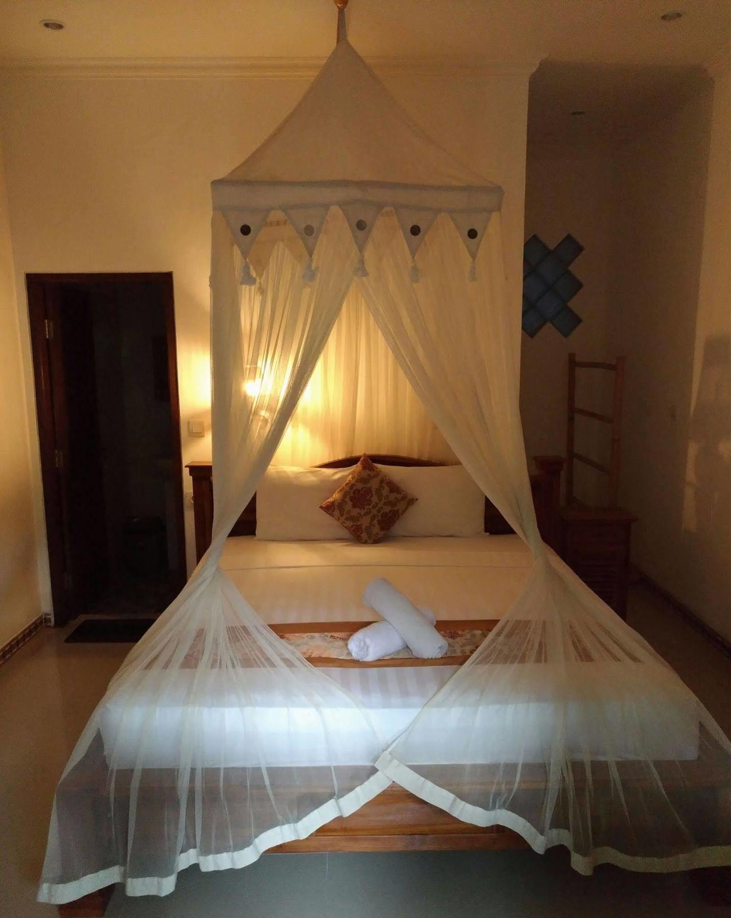 Praety Home Stay Ubud Esterno foto