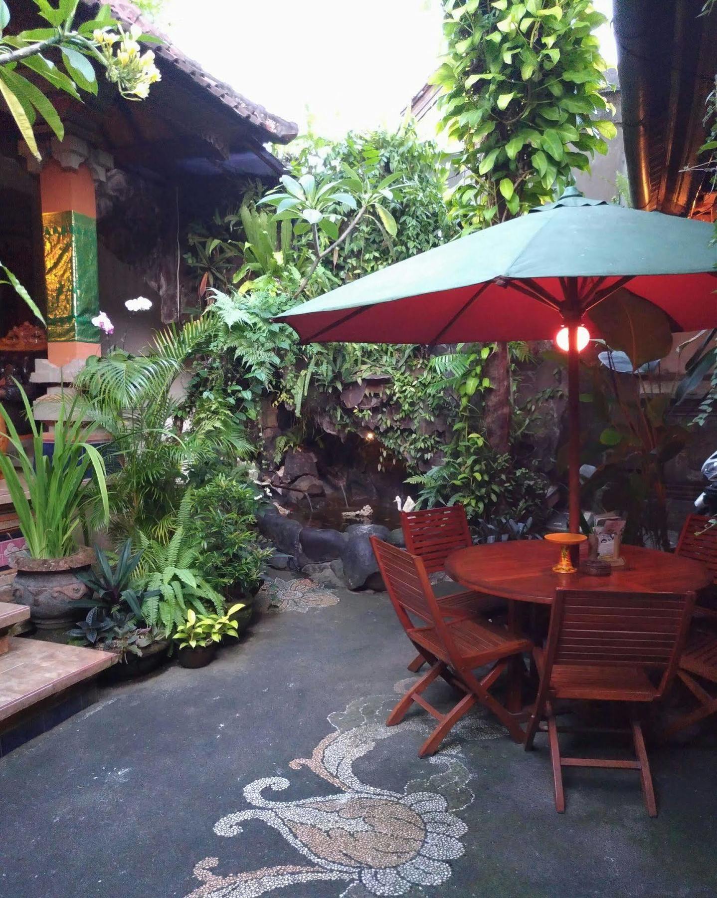 Praety Home Stay Ubud Esterno foto