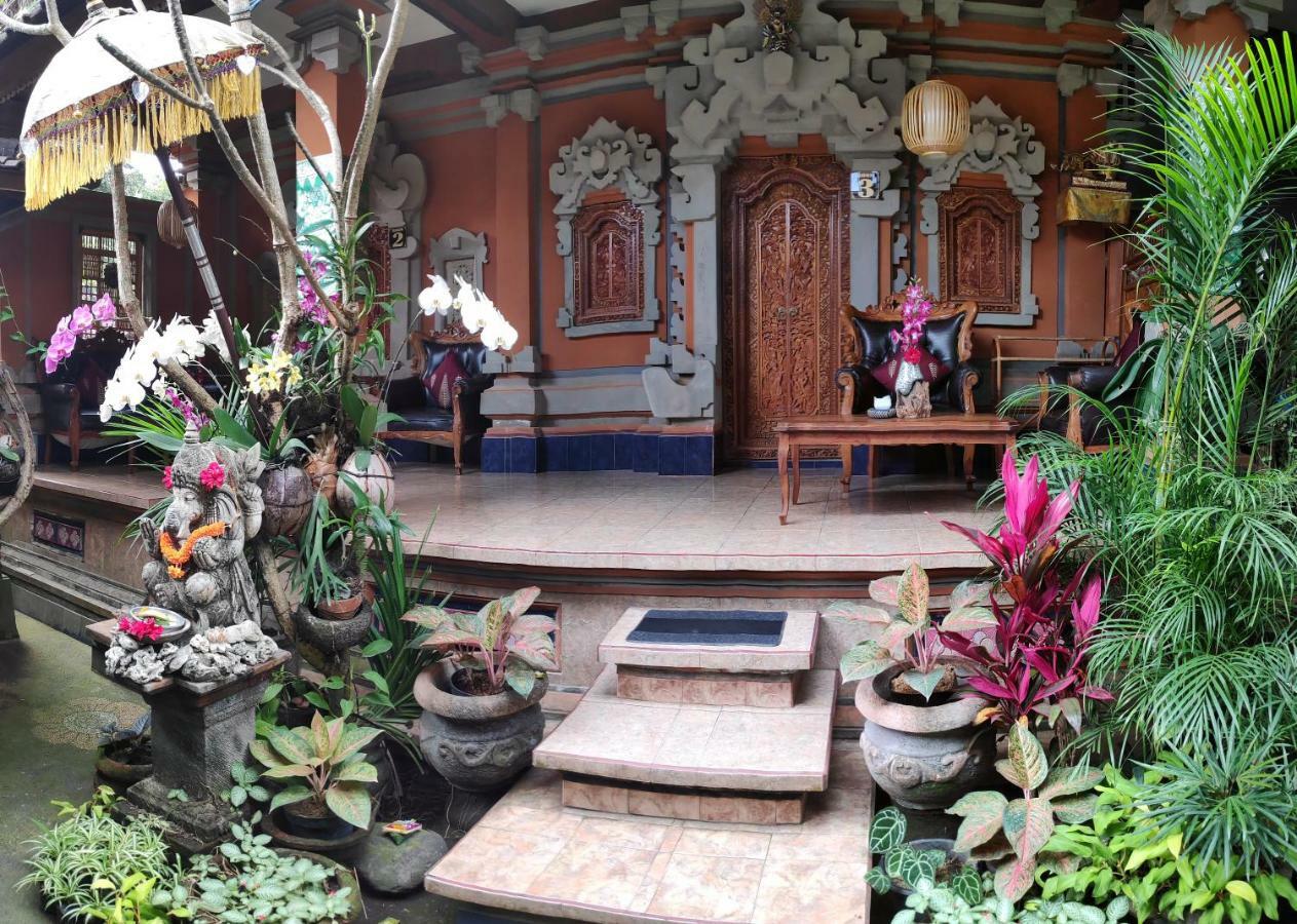 Praety Home Stay Ubud Esterno foto