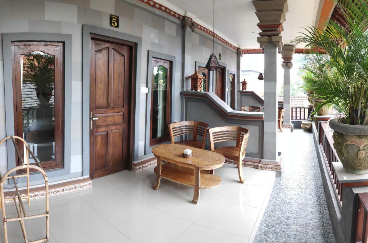 Praety Home Stay Ubud Esterno foto